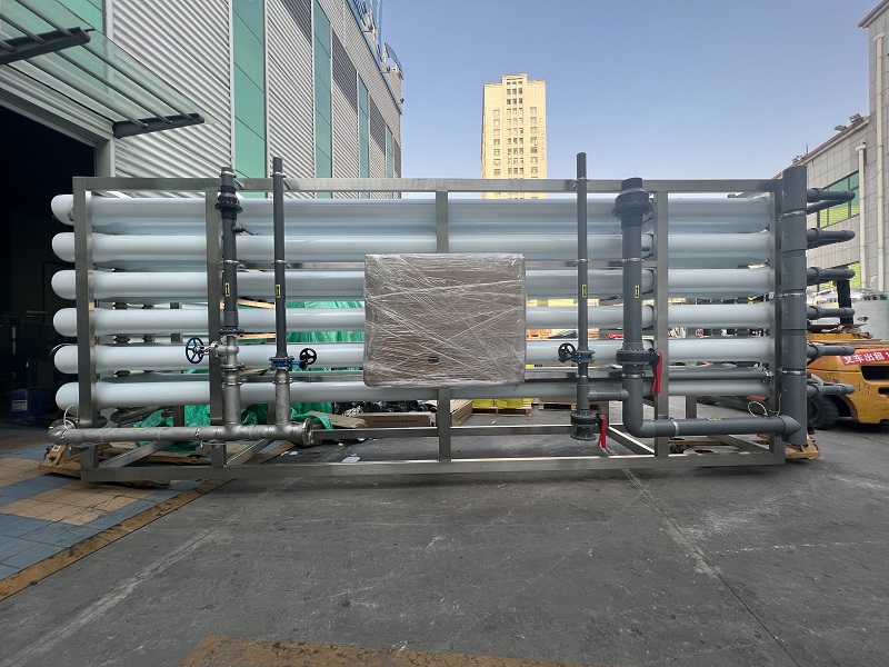 【川一股份】2x100T/H反渗透设备装车发往天津