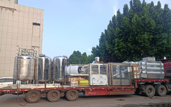 【川一公司】河北省邢台市双级水处理设备+3000瓶小瓶水灌装线水厂设备发货