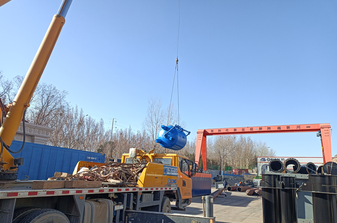 【川一股份】一体化净水设备+过滤设备装车发往云南大理
